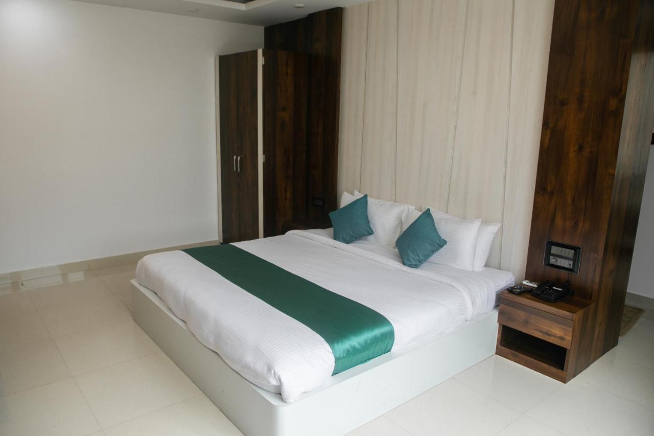 Crescent International Kohima Dış mekan fotoğraf